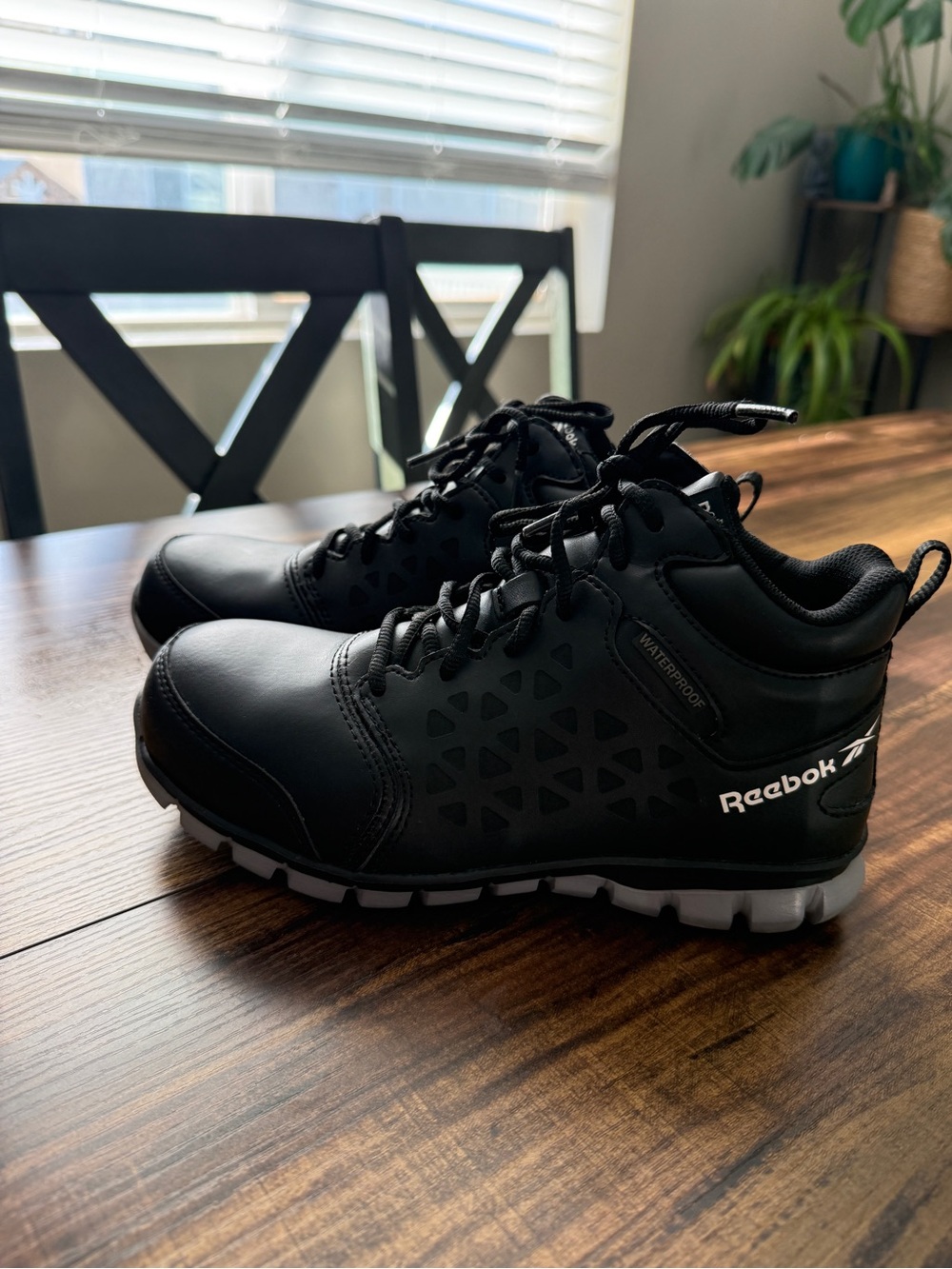 Reebok Work Sublite Cushion Work Waterproof Composite Toe- Size W7/M5